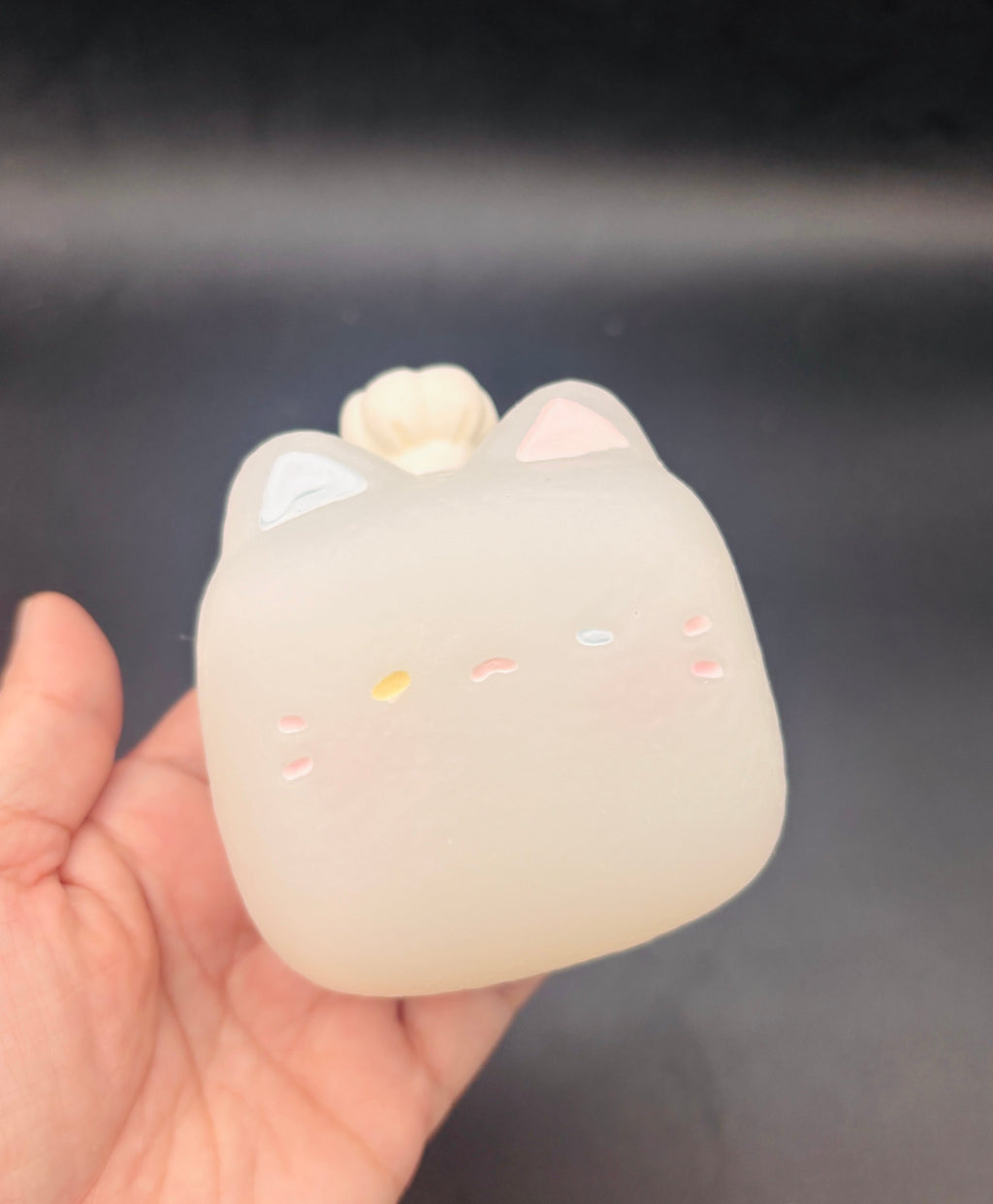 Matte frozen butter icee kitty chef   taba squishy