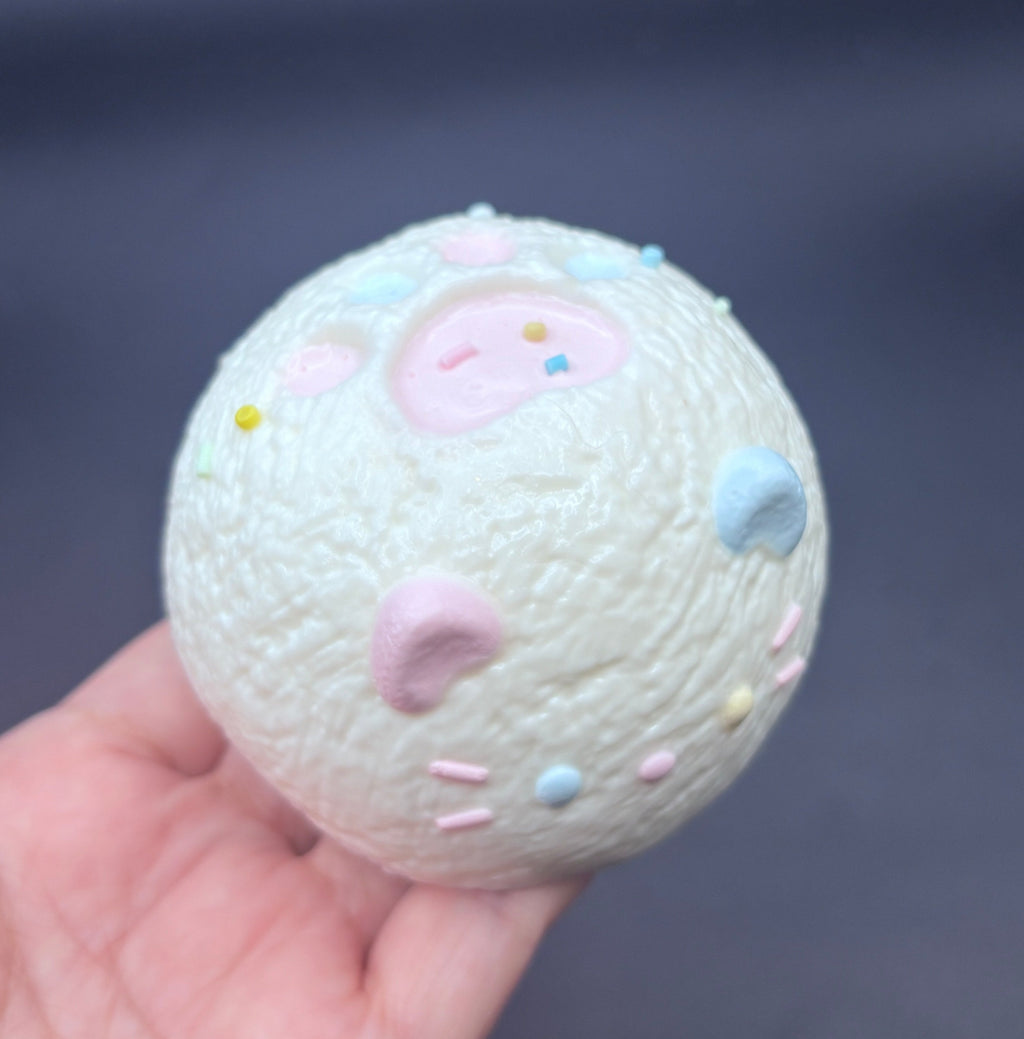 Frozen Butter Colorful kitten ball with cat paw scar taba squishy